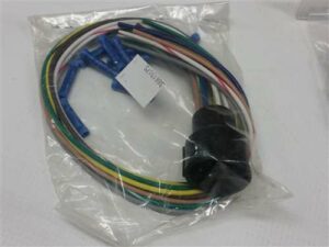 Plow Side 10 Pin Plug W/Wire Leads, 38813075